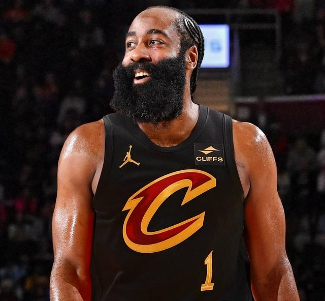 哈登冲击历史得分王纪录 距诺维茨基31560分仅差