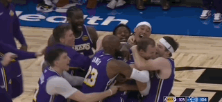 左右开弓的肯纳德加盟湖人，三分神射成关键先