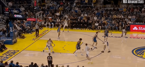 左右开弓的肯纳德加盟湖人，三分神射成关键先