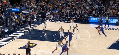 左右开弓的肯纳德加盟湖人，三分神射成关键先