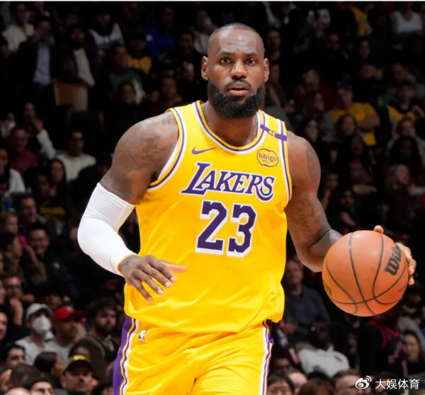 时空错位的巨星交集：詹姆斯与巅峰奥尼尔若搭