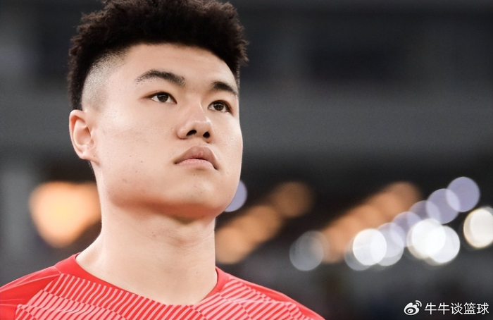 张玉宁状态火热领跑本土中锋 张玉宁与杨立瑜的