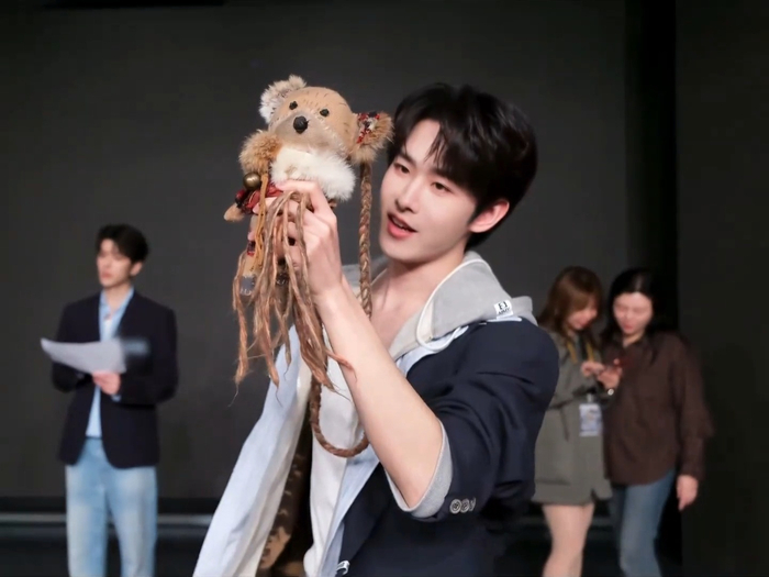 全明星赛惊现360度转体神技 传奇球员再现经典镜